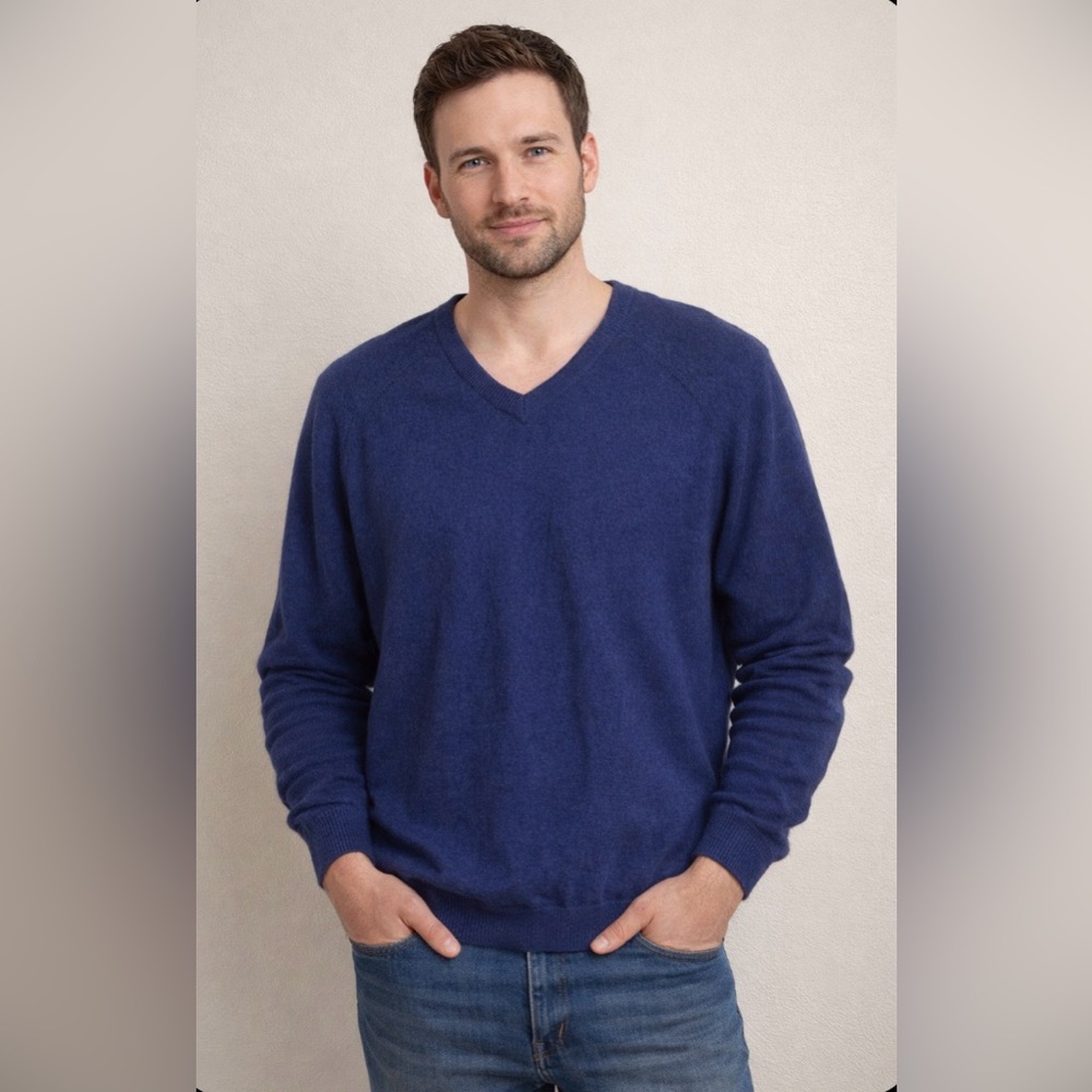 J.Crew Men's Blue V-Neck Cotton Cashmere Blend Sweater